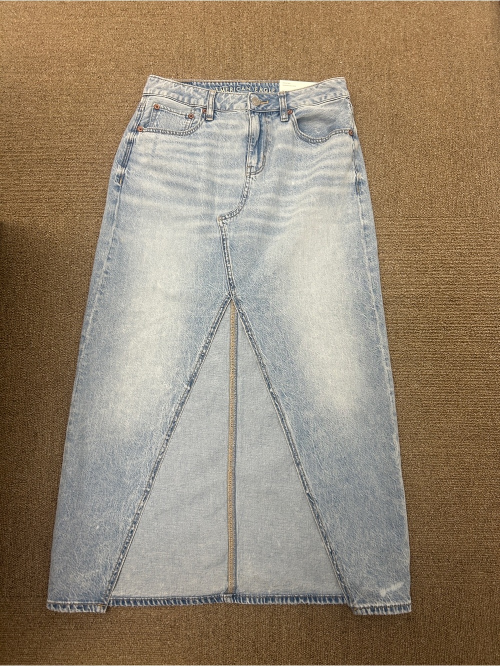 NWT American Eagle low-rise denim maxi skirt in a women's size 2